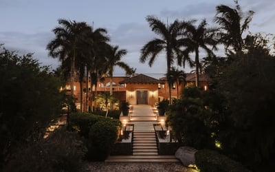 Luxury Villa Photo #24