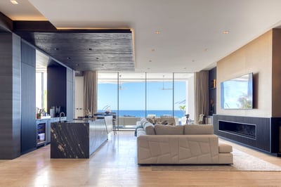 Luxury Villa Photo #22