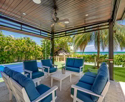 Luxury Villa Photo #8