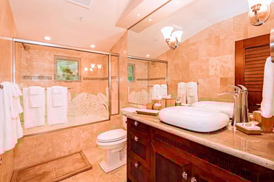 Luxury Villa Photo #34