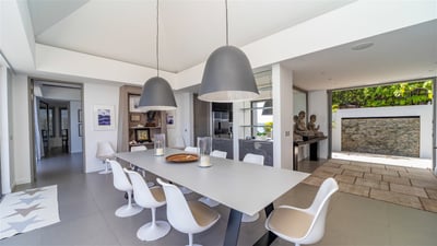 Kitchen & Dining Area