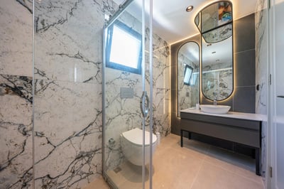 Luxury Villa Photo #39
