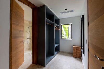 Luxury Villa Photo #19