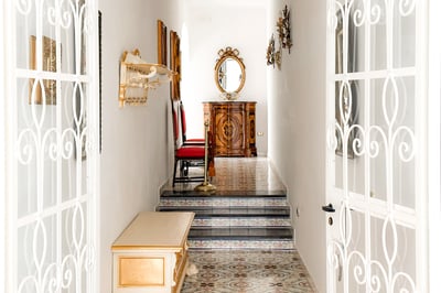 Luxury Villa Photo #25