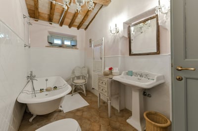 Luxury Villa Photo #22