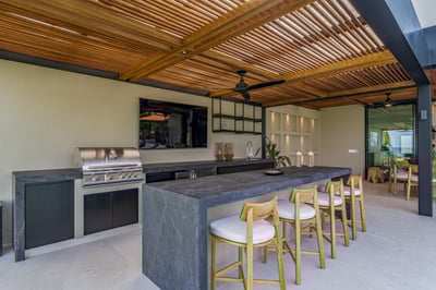 Luxury Villa Photo #12