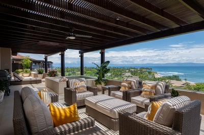 Luxury Villa Photo #2