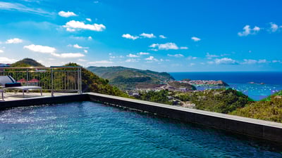Luxury Villa Photo #14