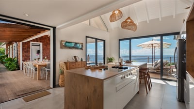 Luxury Villa Photo #17