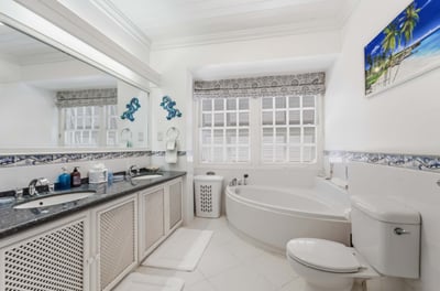 Luxury Villa Photo #13