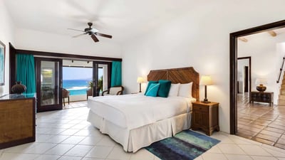 Luxury Villa Photo #31