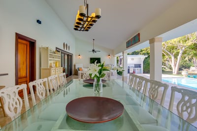 Luxury Villa Photo #27