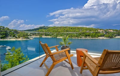 Luxury Villa Photo #12