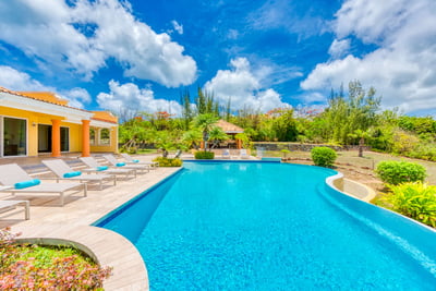 Luxury Villa Photo #3