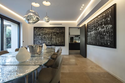 Luxury Villa Photo #26