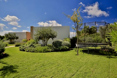 Luxury Villa Photo #9
