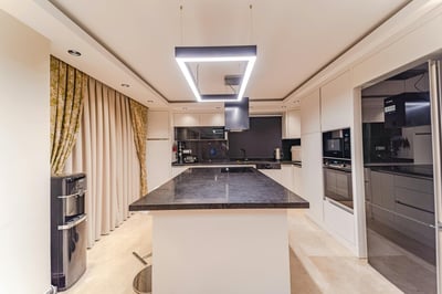 Luxury Villa Photo #25