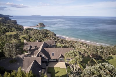 Luxury Villa Photo #13