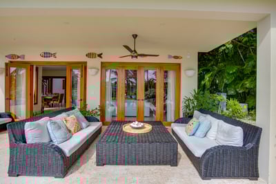 Luxury Villa Photo #20