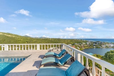 Luxury Villa Photo #3