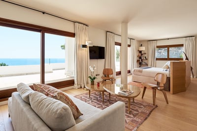 Luxury Villa Photo #45