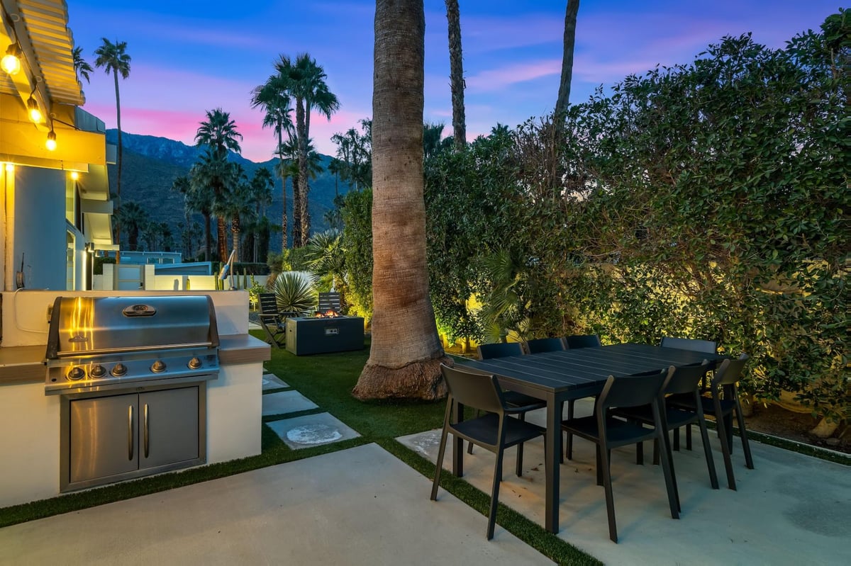 Alexander Desert Dreams