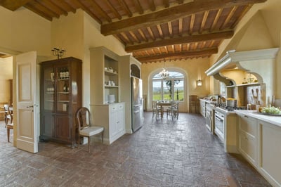 Luxury Villa Photo #12