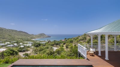 Luxury Villa Photo #3