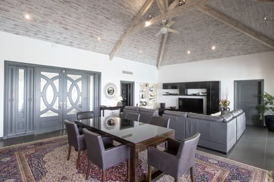 Luxury Villa Photo #19