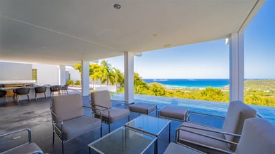 Luxury Villa Photo #26