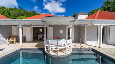 Luxury Villa Photo #2