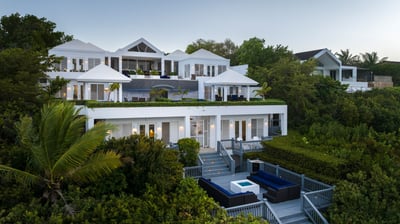 Luxury Villa Photo #38
