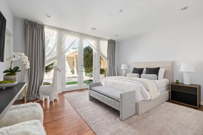 Luxury Villa Photo #30