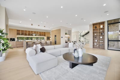 Luxury Villa Photo #15
