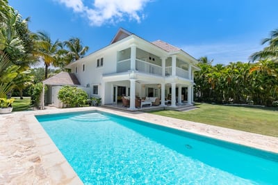Luxury Villa Photo #4