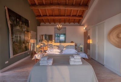 Luxury Villa Photo #11