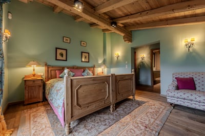 Guest House