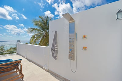 Luxury Villa Photo #12