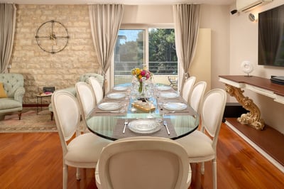 Luxury Villa Photo #15