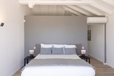 Luxury Villa Photo #34