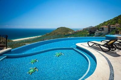 Luxury Villa Photo #12