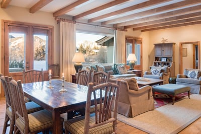 Luxury Villa Photo #4