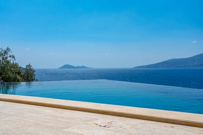 Luxury Villa Photo #14