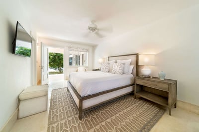 Luxury Villa Photo #29