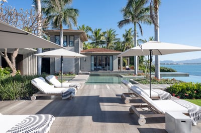 Luxury Villa Photo #4