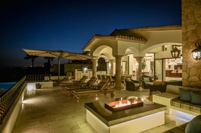 Luxury Villa Photo #23