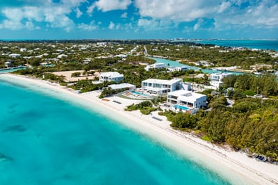 Luxury Villa Photo #3