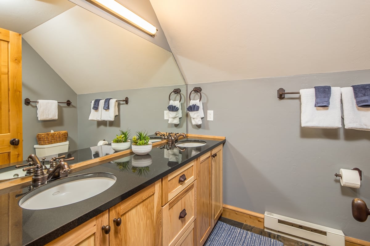 Powder Ridge Cabin | 6 Chief Gull