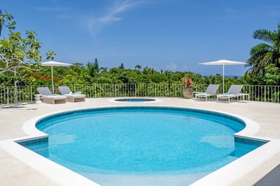 Luxury Villa Photo #4