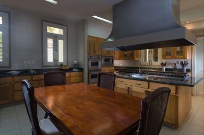 Luxury Villa Photo #7